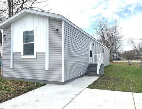 11 Page #11, Lake Odessa, MI 48849