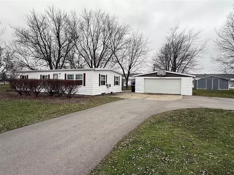 3895 24th, Grandville, MI 49418