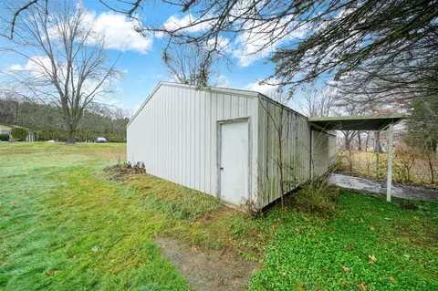 Exterior - 6700 Bennett, Jackson, MI 49201 photo 15 of 16