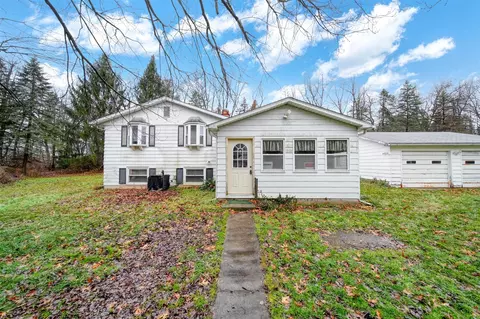 Exterior - 6700 Bennett, Jackson, MI 49201 photo 4 of 16