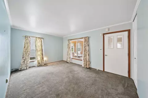 Living - 6700 Bennett, Jackson, MI 49201 photo 1 of 2