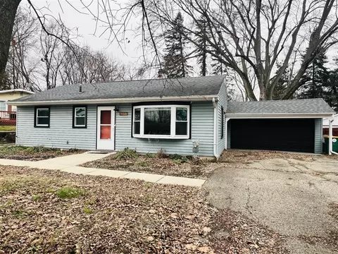 153 S Carleton, Battle Creek, MI 49017