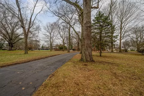 1560 Miami, Benton Harbor, MI 49022