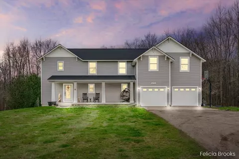 4224 Woodchuck Run, Middleville, MI 49333