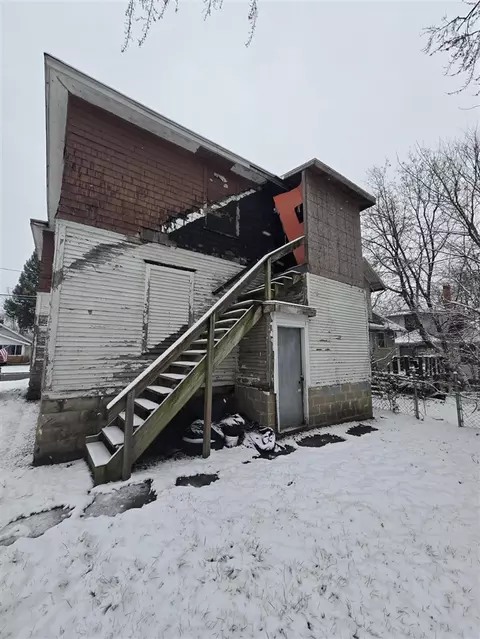 Exterior - 129 E South, Jackson, MI 49203 photo 2 of 2