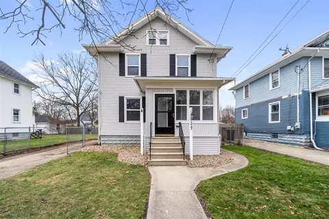 724 Fourth, Jackson, MI 49203