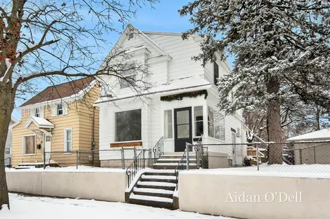 841 College, Grand Rapids, MI 49507