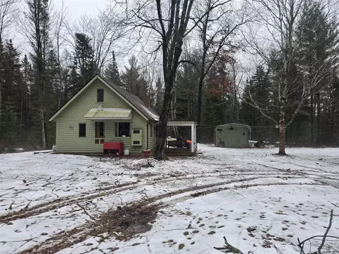 APT 00 E Pinewood, Roscommon, MI 48653 photo 2