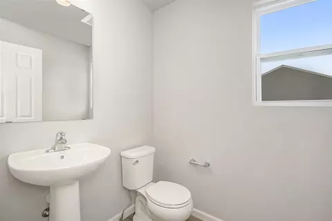 Bath - 7920 Sierra, Belding, MI 48809 photo 1 of 3