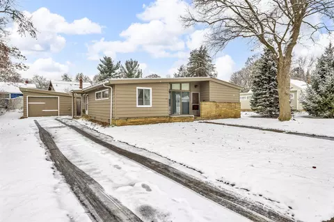 Exterior - 768 Briarcliff, Jackson, MI 49203 photo 7 of 8