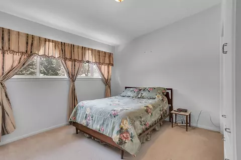 Bedroom - 768 Briarcliff, Jackson, MI 49203 photo 4 of 4