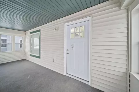 Exterior - 140 Stanley, Jackson, MI 49203 photo 6 of 6