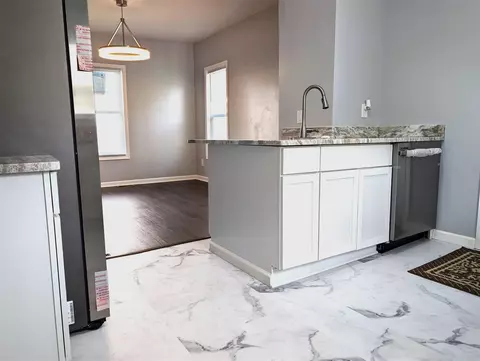 Kitchen - 140 Stanley, Jackson, MI 49203 photo 4 of 4