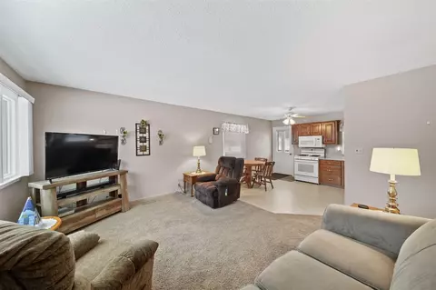 3604 Clinton, Jackson, MI 49201 photo 3
