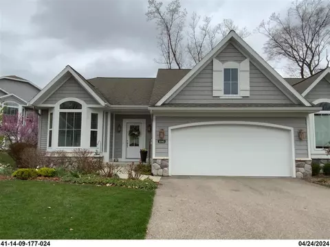 2545 Summit Rdg, Grand Rapids, MI 49505