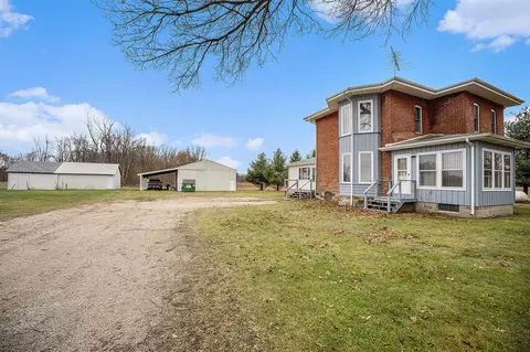 2399 W Yz, Schoolcraft, MI 49087