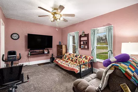 808 N State, Jackson, MI 49202 photo 2