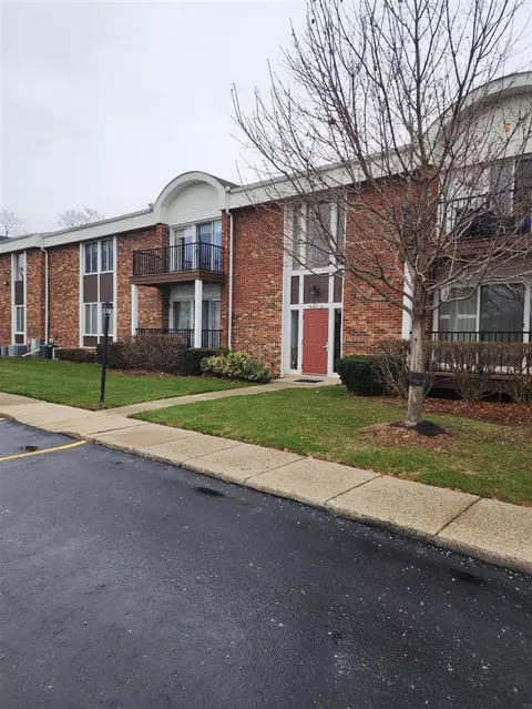 29535 Bobrich #36, Livonia, MI 48152