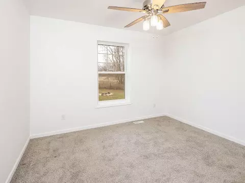 215 Corwin Mdws, Lawrence, MI 49064 photo 11