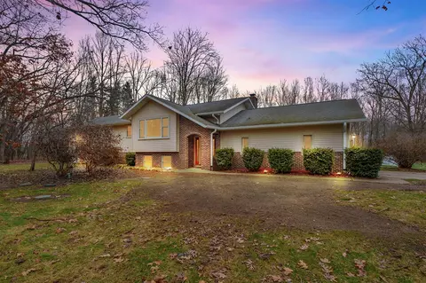 4463 Poplar, Vicksburg, MI 49097