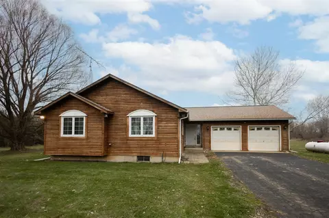 10401 E Wx, Vicksburg, MI 49097