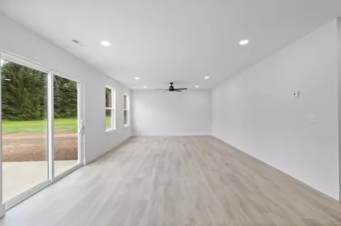 2011 Green Acres, Adrian, MI 49221 photo 16