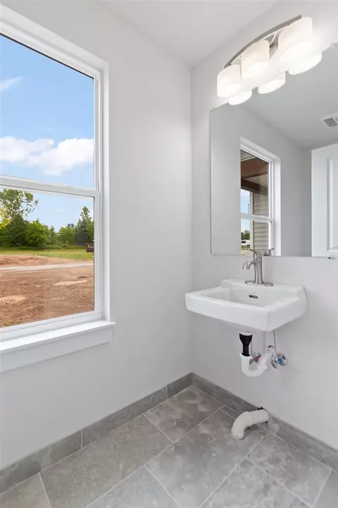 2011 Green Acres, Adrian, MI 49221 photo 19