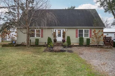 163 W Vesey, Petersburg, MI 49270