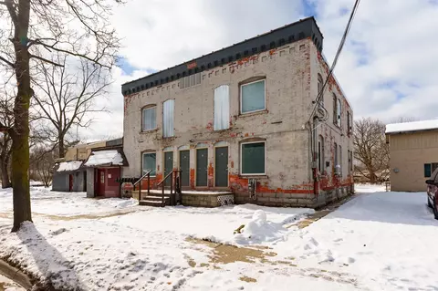 708 Mills, Kalamazoo, MI 49001