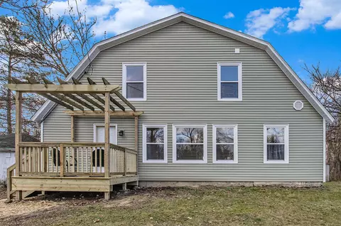 14 Mcclellan, Hillsdale, MI 49242
