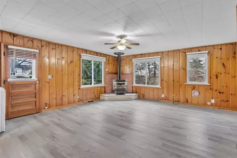 720 Mcpherson, Howell, MI 48843 photo 17