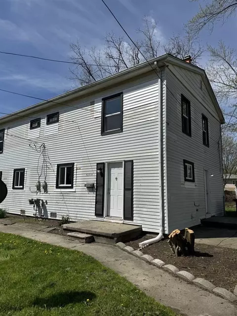 32314 Kalamazoo, Westland, MI 48186