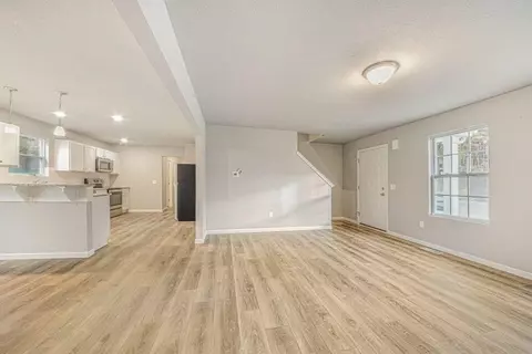 517 Macdonough, Jackson, MI 49201 photo 5