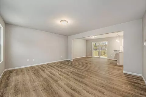 517 Macdonough, Jackson, MI 49201 photo 3