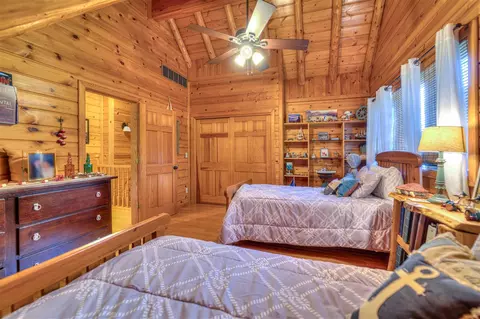 Bedroom - 6000 S Jackson, Jackson, MI 49201 photo 4 of 7