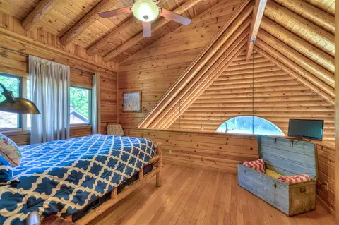 Bedroom - 6000 S Jackson, Jackson, MI 49201 photo 6 of 7