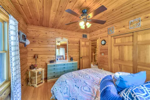 Bedroom - 6000 S Jackson, Jackson, MI 49201 photo 2 of 7