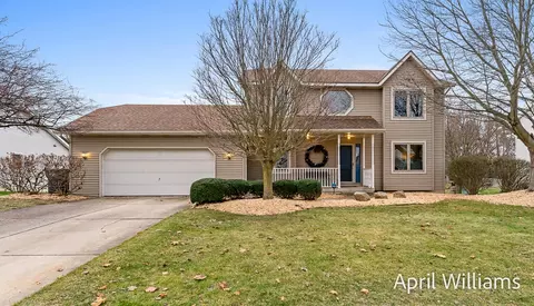2672 Gullmont, Wyoming, MI 49418
