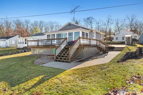 8764 S Spruce, Newaygo, MI 49337