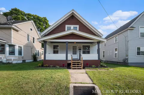 830 Oakhill, Grand Rapids, MI 49507