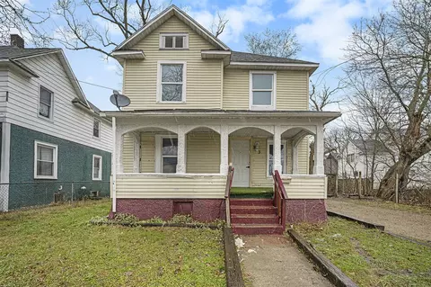 213 E Clay, Kalamazoo, MI 49007