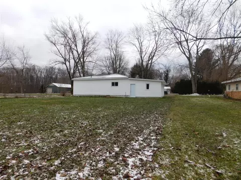 Exterior - 8445 E Baldwin, Watervliet, MI 49098 photo 6 of 6