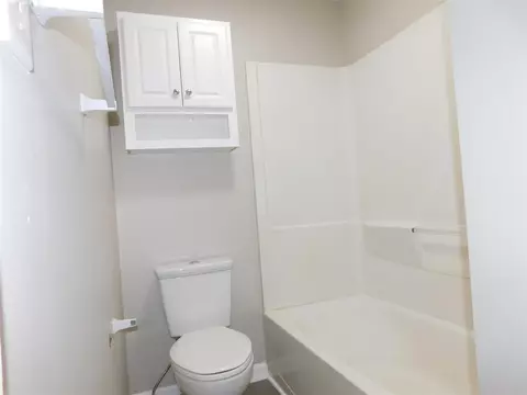 Bath - 8445 E Baldwin, Watervliet, MI 49098 photo 1 of 1