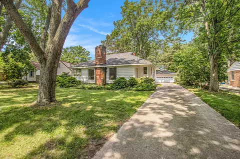 936 Wendover, Norton Shores, MI 49441