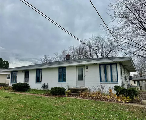 5893 Crestmoor, Grand Rapids, MI 49508
