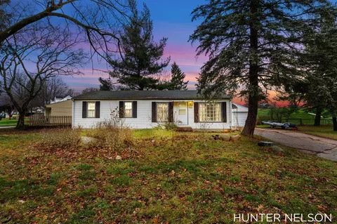 141 Brandywyne, Comstock Park, MI 49321