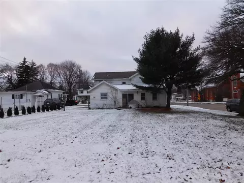 Exterior - 902 S Main, Three Rivers, MI 49093 photo 1 of 2