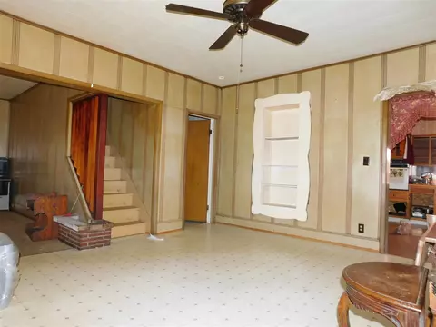 Living - 902 S Main, Three Rivers, MI 49093 photo 4 of 6