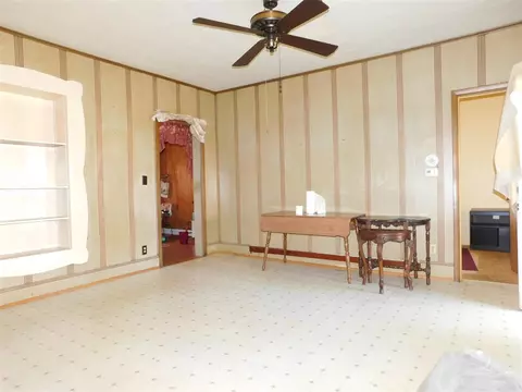 Living - 902 S Main, Three Rivers, MI 49093 photo 3 of 6