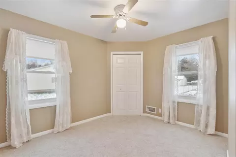 Bedroom - 5401 Kay, Jackson, MI 49203 photo 4 of 7